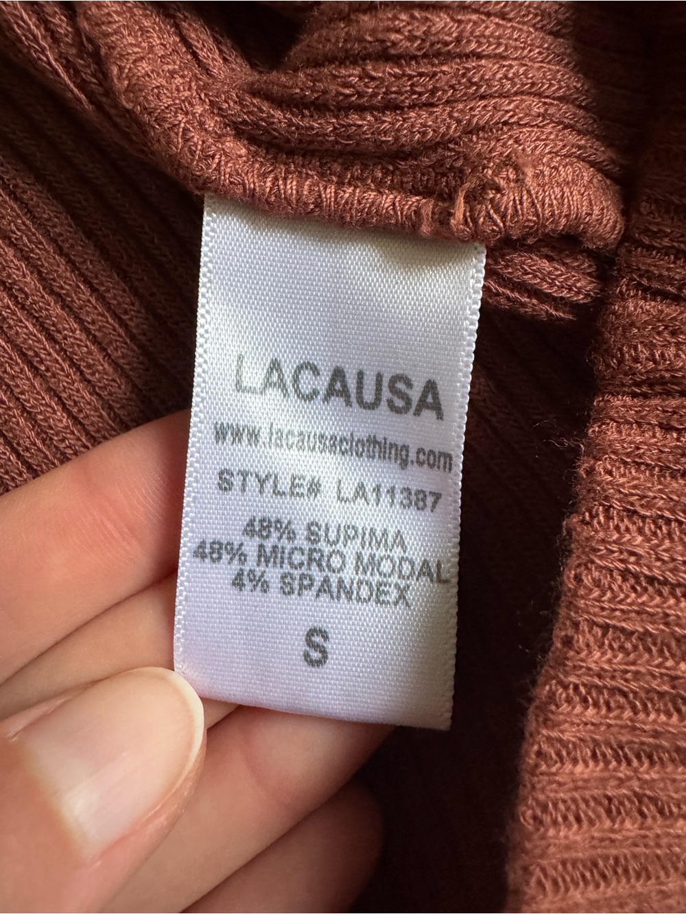 LACAUSA Rust Ribbed Mock Neck Top - Picture 4 of 8